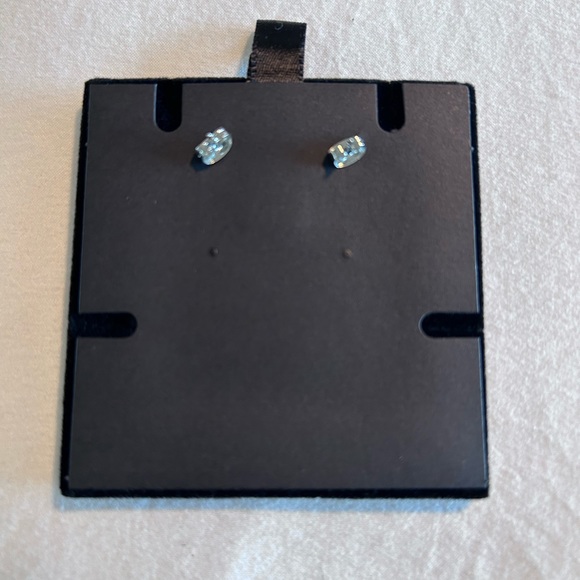 VINCE CAMUTO • Earring & Necklace Set • 2 Piece - Picture 10 of 11